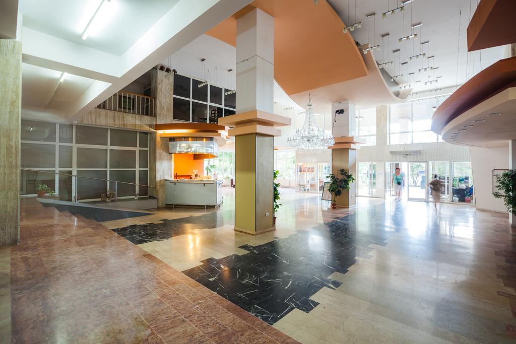 Hotel Dacia Băile Herculane Exteriér fotografie