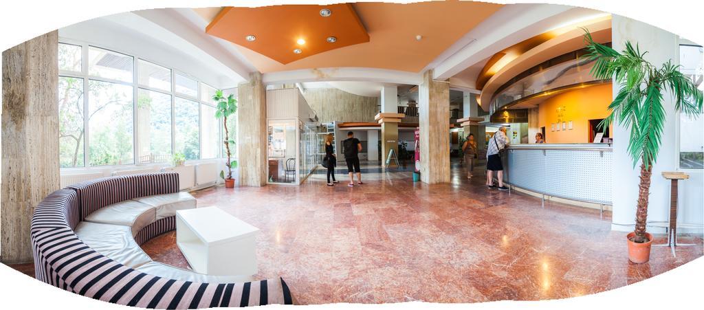Hotel Dacia Băile Herculane Exteriér fotografie