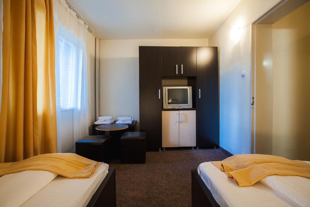Hotel Dacia Băile Herculane Exteriér fotografie